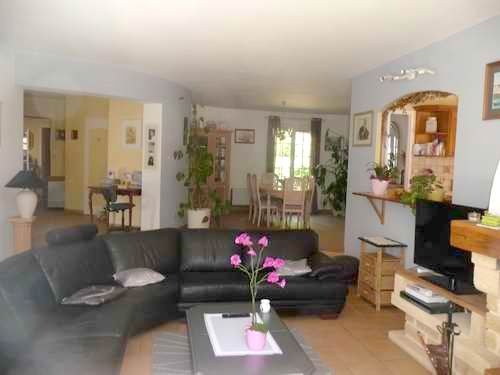 MAISON PLAIN PIED 188M², 5 CHAMBRES, 3000M² DE TERRAIN CESTAS REJOUIT